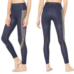 Alo yoga elevate leggings